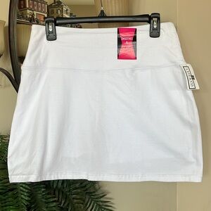 Brand New TEEZHER White Skort Smoothing Slimming Sporty Shaping Tennis Skirt